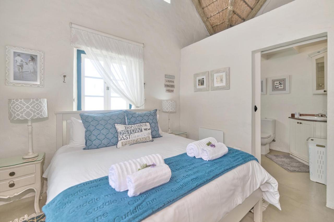 Zuidste Huisie Fisherman's Cottage Struisbaai Buitenkant foto